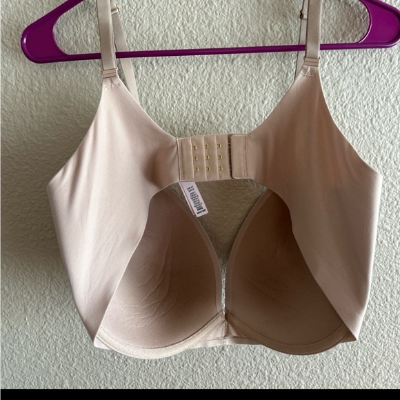 Victoria’s Secret Bra 38DD Bundle - Picture 5 of 5